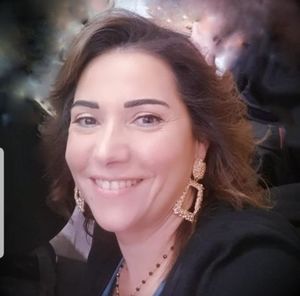 Meet your Posher, Roula